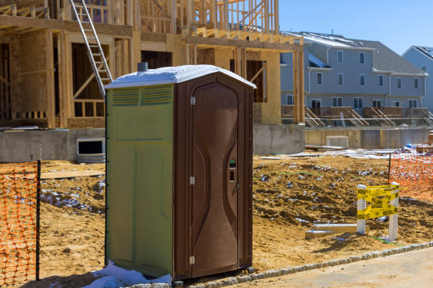 Porta potty delivery and setup in Covington, TN