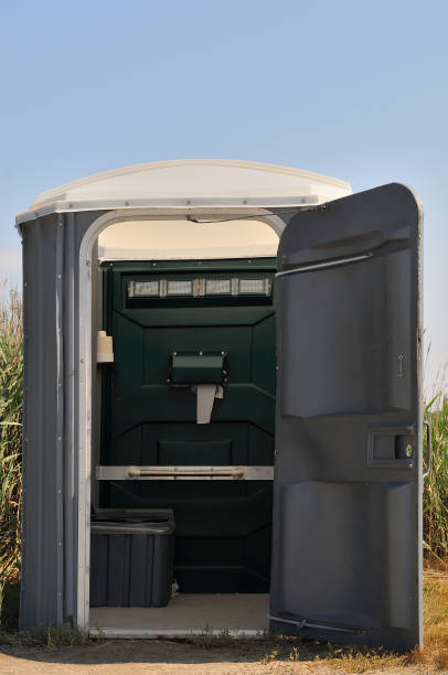 Best Porta potty delivery and setup  in Covington, TN